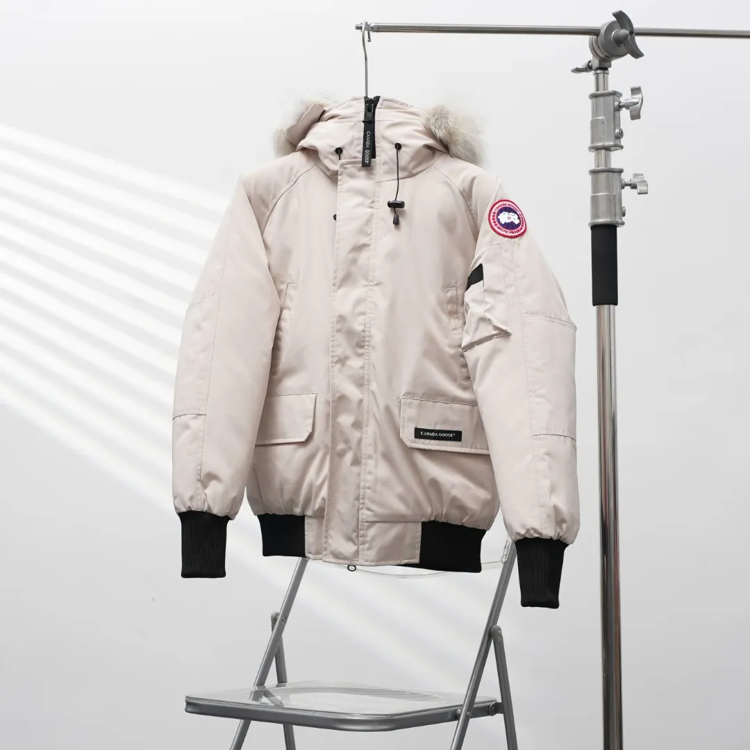 P720 CANADA GOOSE丨Canada Goose 01 pilot hooded down jacket Color: Off-white Size: XS-XXL